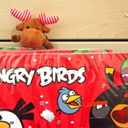 (FOTO: Finntastic) Maskottchen Janne-Okari ist auch total verrückt nach den Angry Birds.