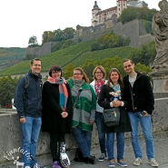 Finnlandverrückte Blogger on Tour in Würzburg (von links: René (Finntouch), Tine (Finnweh), Michaela (Mahtava), Inken (Finntastic), Steffi & Markus (Finnpressions)