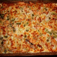(FOTO: Finntastic) Janne-Oskaris "Finntastische" Loimulohi Pizza ist fertig, wenn sie ihre schöne "Flammlachskäsekruste" aufweist.