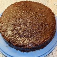 (FOTO: Finntastic) Nachdem kühl stellen, wenn die Schoko-Salmiak-Glasur fest geworden ist, könnt ihr mit dem Dekorieren starten.