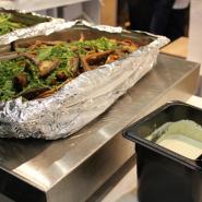 (FOTO: Finntastic) Ostfinnische Muikut mit der legendären Frankfurter Grie Soß nach Savo Art.