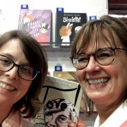 (FOTO: Finntastic) Auf der Buchmesse habe ich nicht nur ganz viel spannende Literatur entdeckt, sondern auch viele nette Finnlandfreunde wiedergesehen, wie z.B. Kirsi Hechler von Sisu Radio Frankfurt.