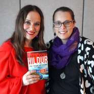 (FOTO: Inken Paletta, Finntastic) Ein besonderes Highlight war das Treffen mit der finnischen Autorin Satu Rämö. Sie lebt seit vielen Jahren auf Island und hat sich mit spannenden Islandkrimis bereits weltweit einen Namen gemacht. 