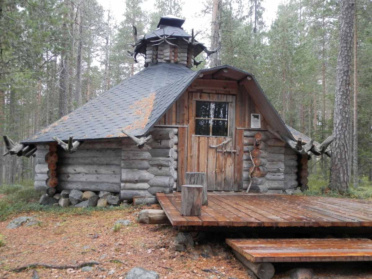(FOTO: Hike and See) Das Basecamp besitzt neben einer Sauna auch eine finnische Grillkota.