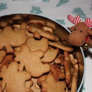 (FOTO: Finntastic) Wenn Janne-Oskari so weiter futtert, müssen wir in ein paar Tagen nochmal neue Plätzchen backen...