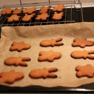 (FOTO: Finntastic) Die Pfefferkuchen-Rentier sind fertig! Mhm, wie das duftet! 