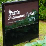 (FOTO: Inken Paletta, Finntastic) Das Restaurant Patruunan Pytinki hat in diesem Sommer im ehemaligen Haus des Gutsbesitzers eröffnet. 