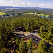 (FOTO: Matti Björninen) Auf einem Hügel des Kruununpuisto befindet sich das Restaurant und Bistro Aavasaksa Paviljonki.