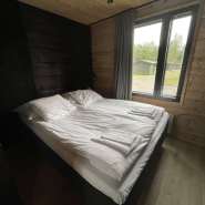 (FOTO: Inken Paletta, Finntastic) Blick in eines der drei Schlafzimmer. 