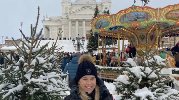Iris Mönkkönen auf dem Weihnachtsmarkt in Helsinki