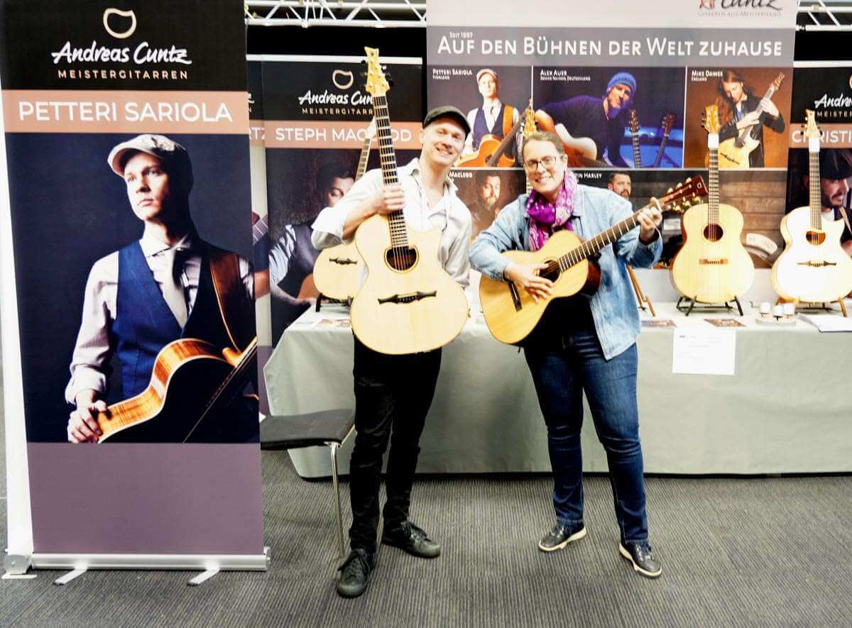 (FOTO: Inken Paletta, Finntastic)Der Fingerstyle-Gitarrist Petteri Sariola hat gerade sein neues Album „Voyager“ veröffentlicht. 